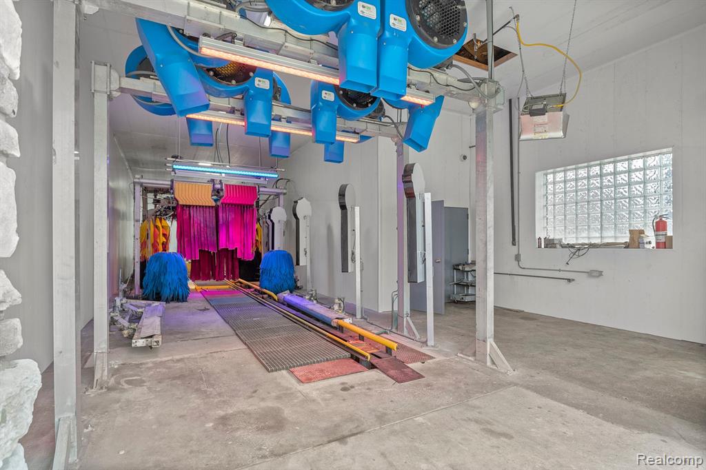 Additional view of 18900 Woodward Avenue