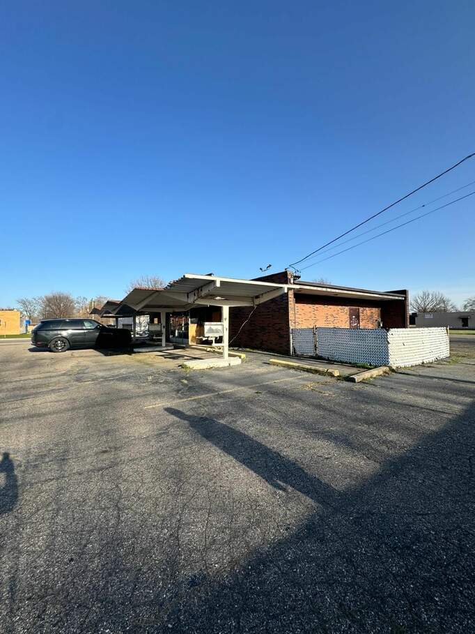 Additional view of 5152 S Beech Daly Street