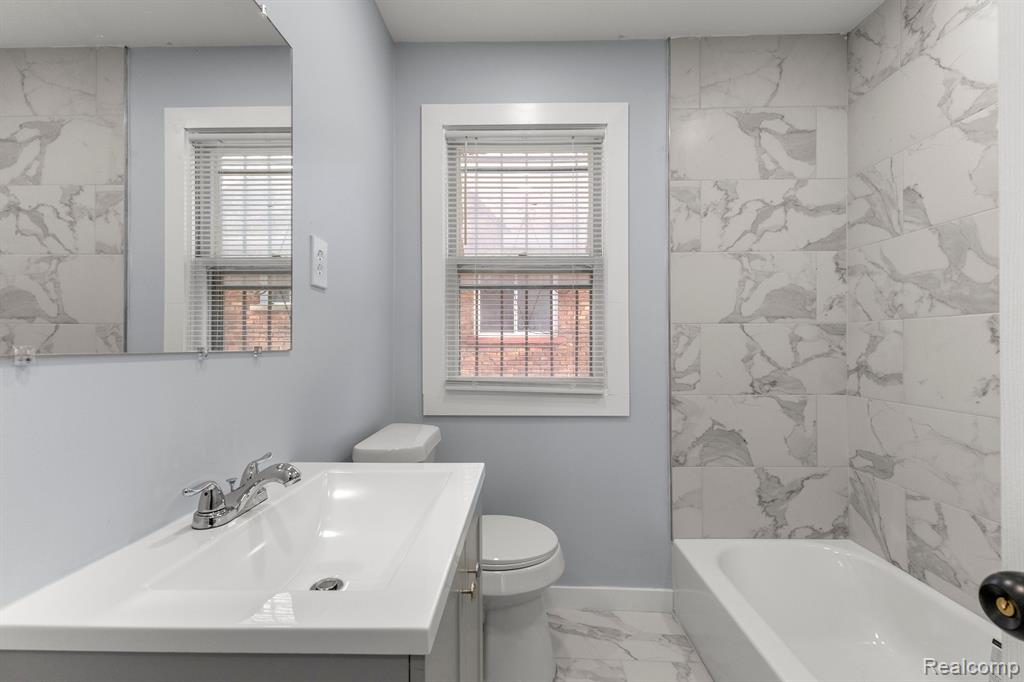 Additional view of 7416 Heyden Street