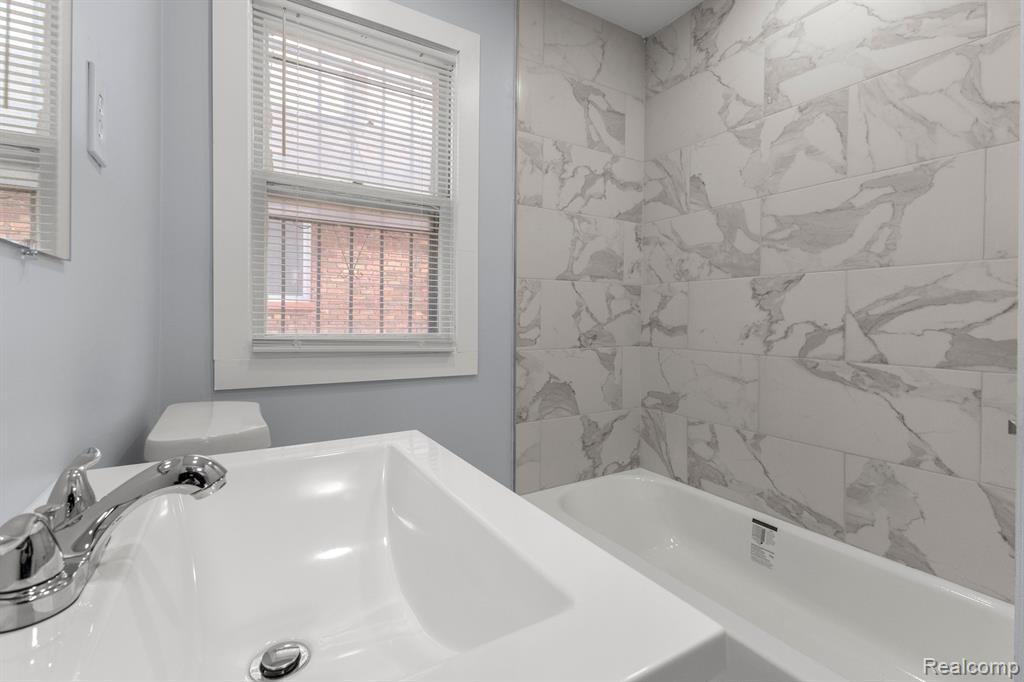 Additional view of 7416 Heyden Street